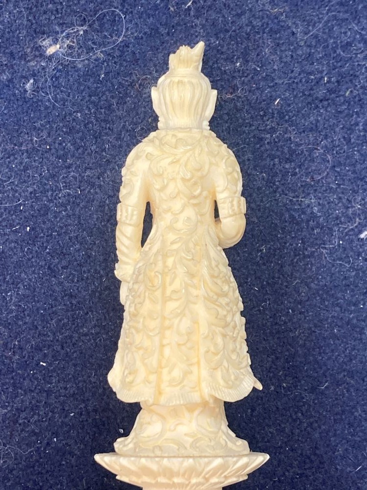 A Cantonese ivory chess set, Napoleon and Josephine